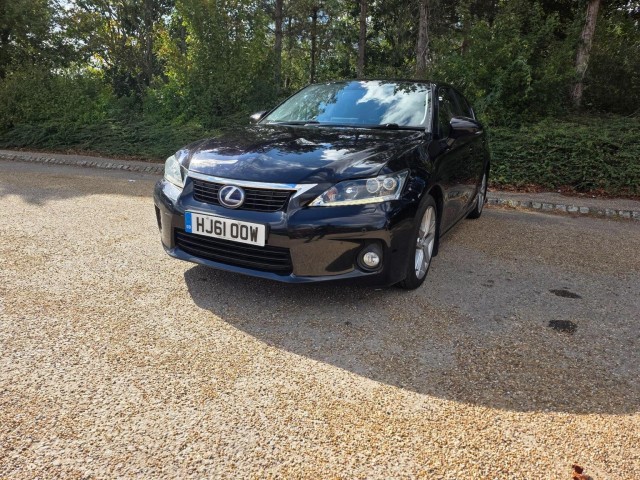 LEXUS CT 1.8 200h SE-L CVT Euro 5 (s/s) 5dr (2011/61)