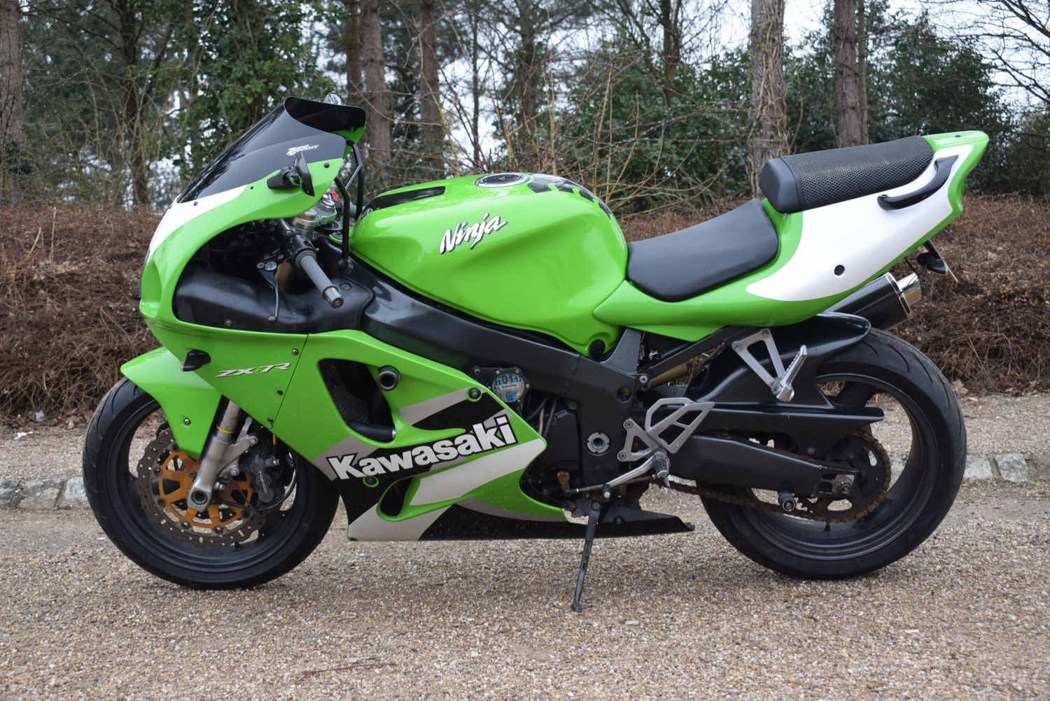 SOLD - Used KAWASAKI ZX-7R 2000 Green in Milton Keynes