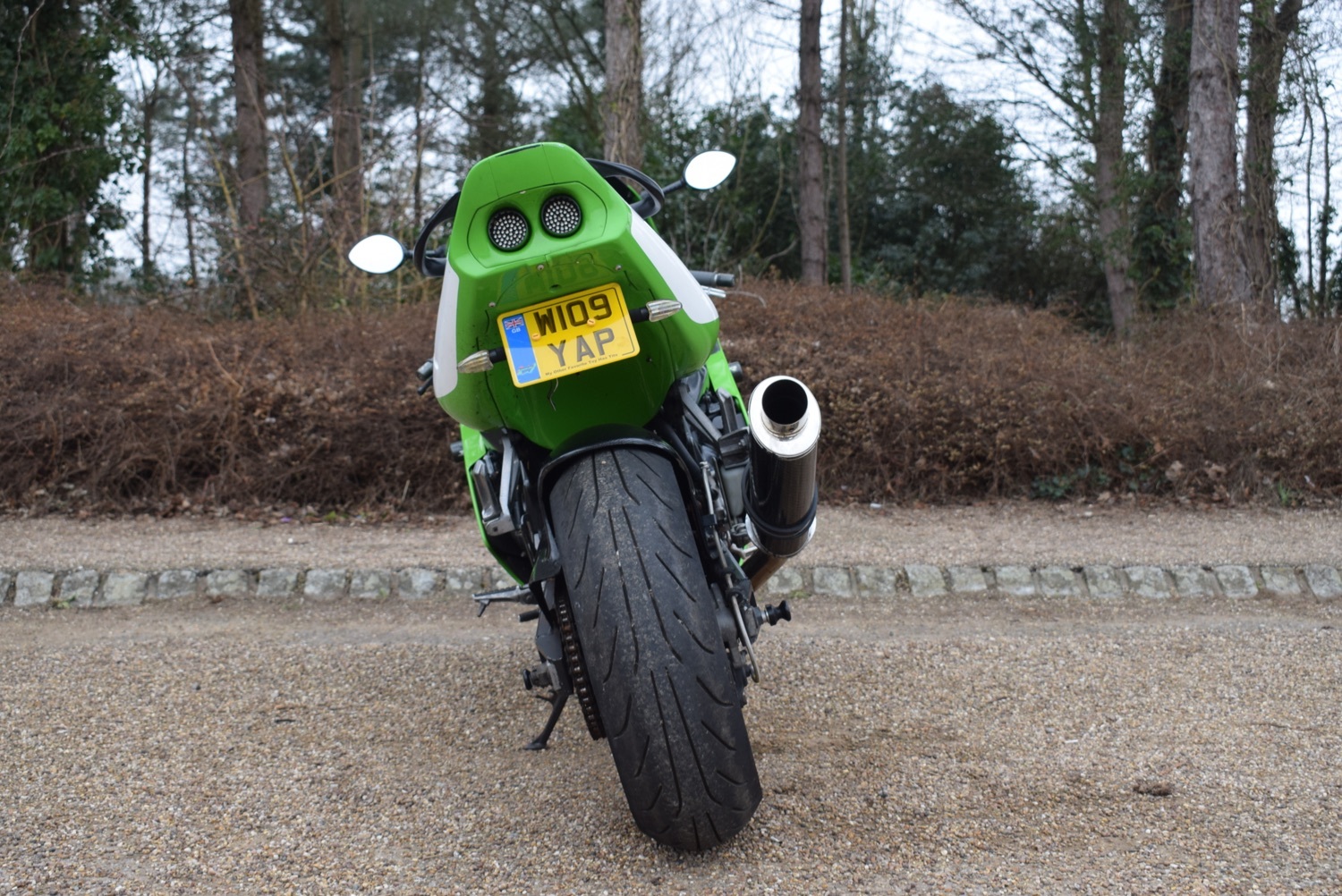 SOLD - Used KAWASAKI ZX-7R 2000 Green in Milton Keynes
