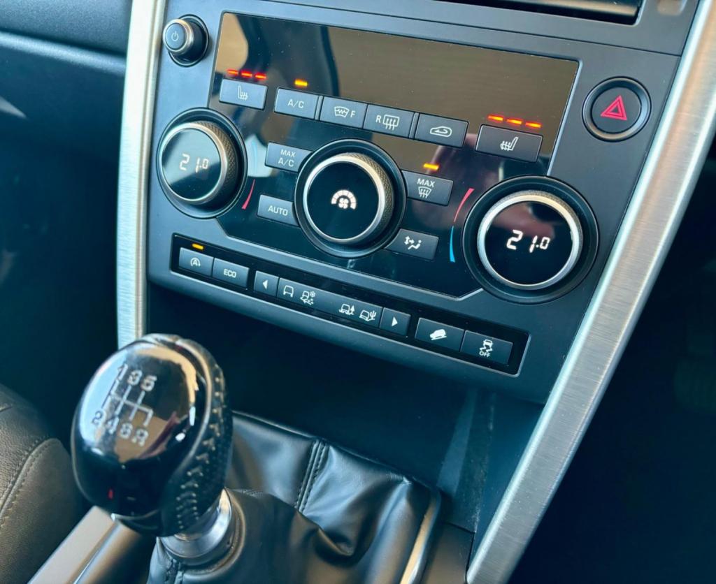 LAND ROVER DISCOVERY SPORT