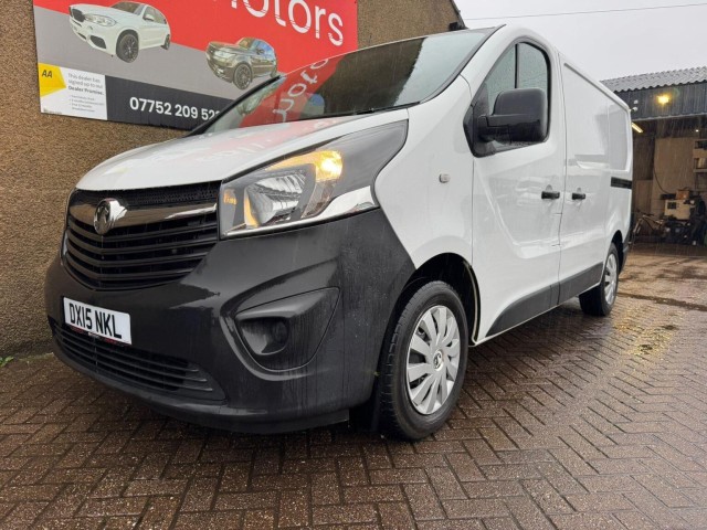 VAUXHALL VIVARO