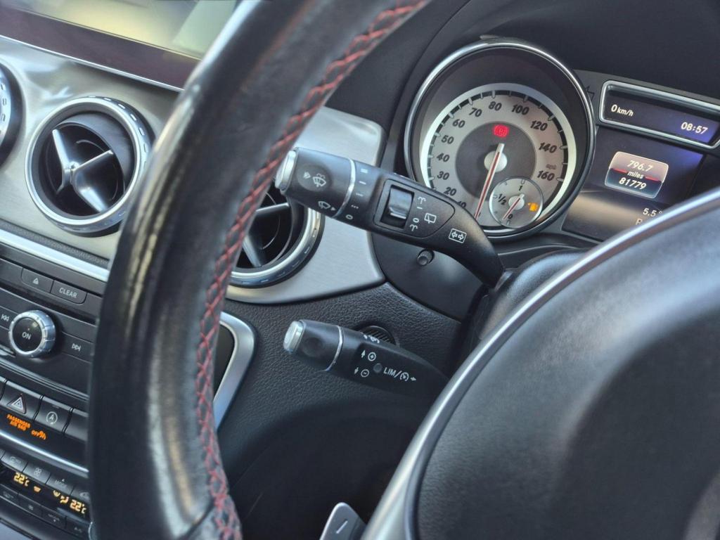 MERCEDES-BENZ GLA CLASS