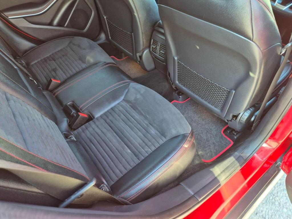 MERCEDES-BENZ GLA CLASS