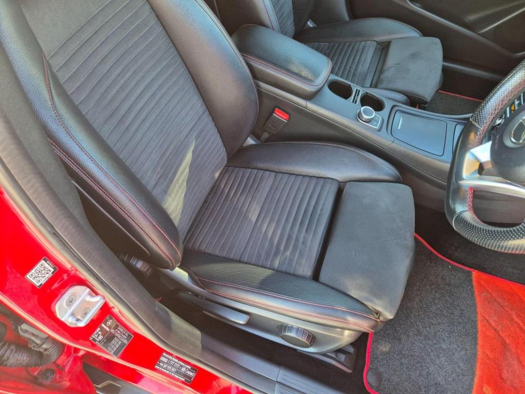 MERCEDES-BENZ GLA CLASS