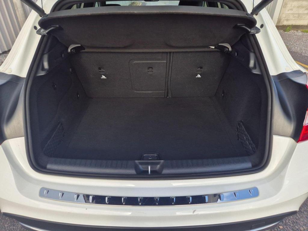 MERCEDES-BENZ GLA CLASS