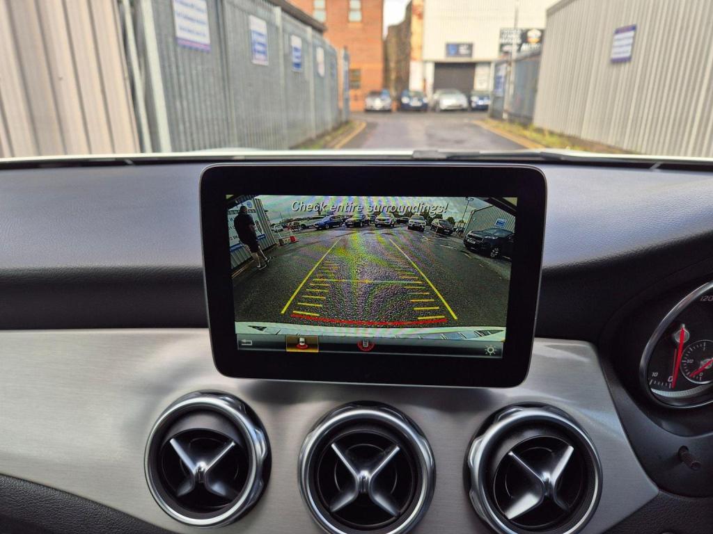 MERCEDES-BENZ GLA CLASS