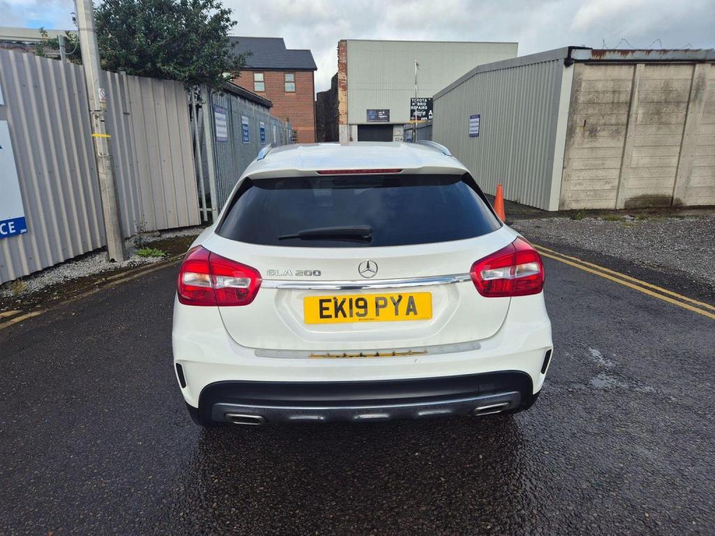 MERCEDES-BENZ GLA CLASS