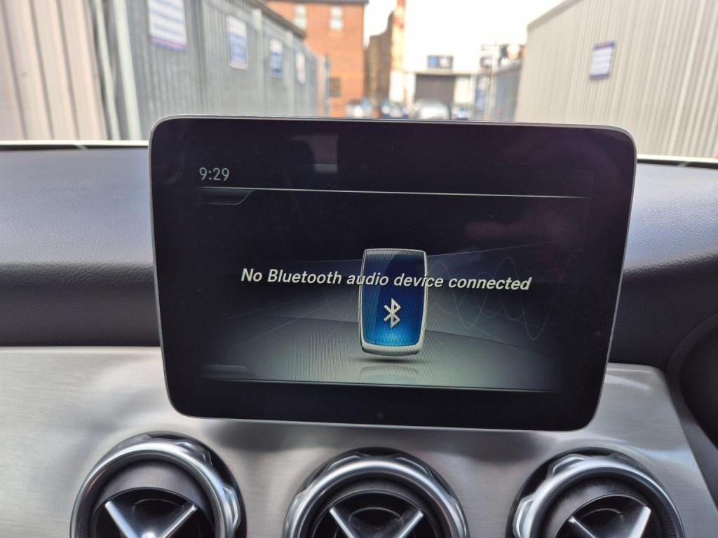 MERCEDES-BENZ GLA CLASS