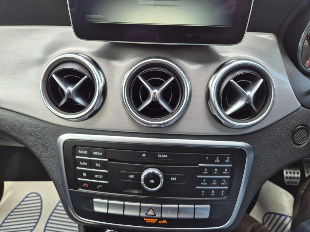 MERCEDES-BENZ GLA CLASS