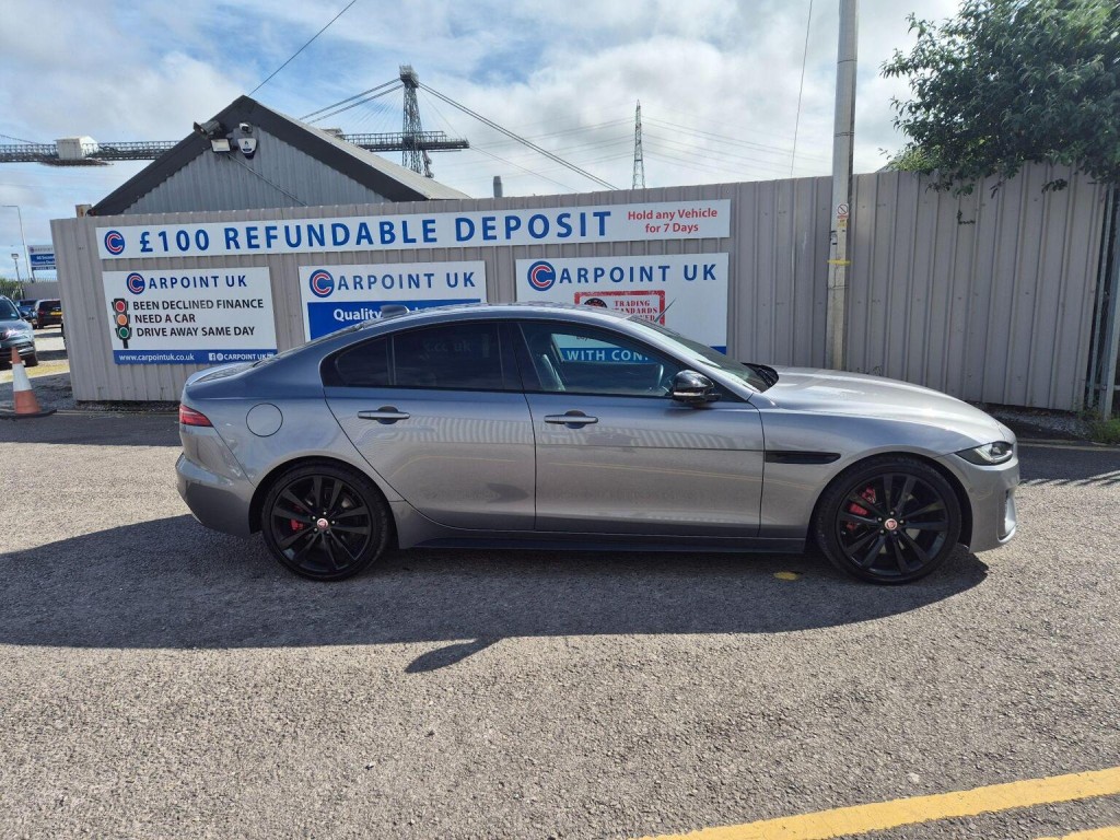 JAGUAR XE