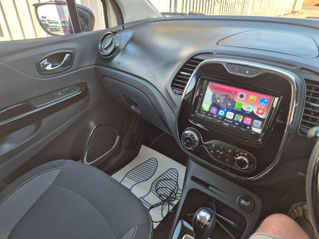 RENAULT CAPTUR