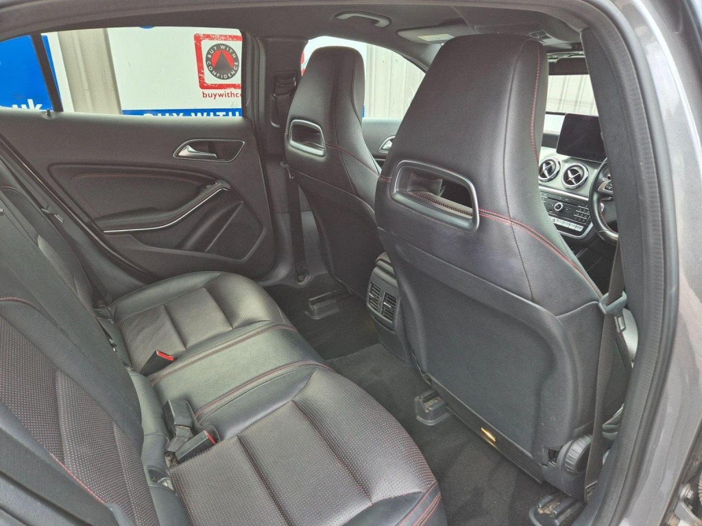 MERCEDES-BENZ GLA CLASS