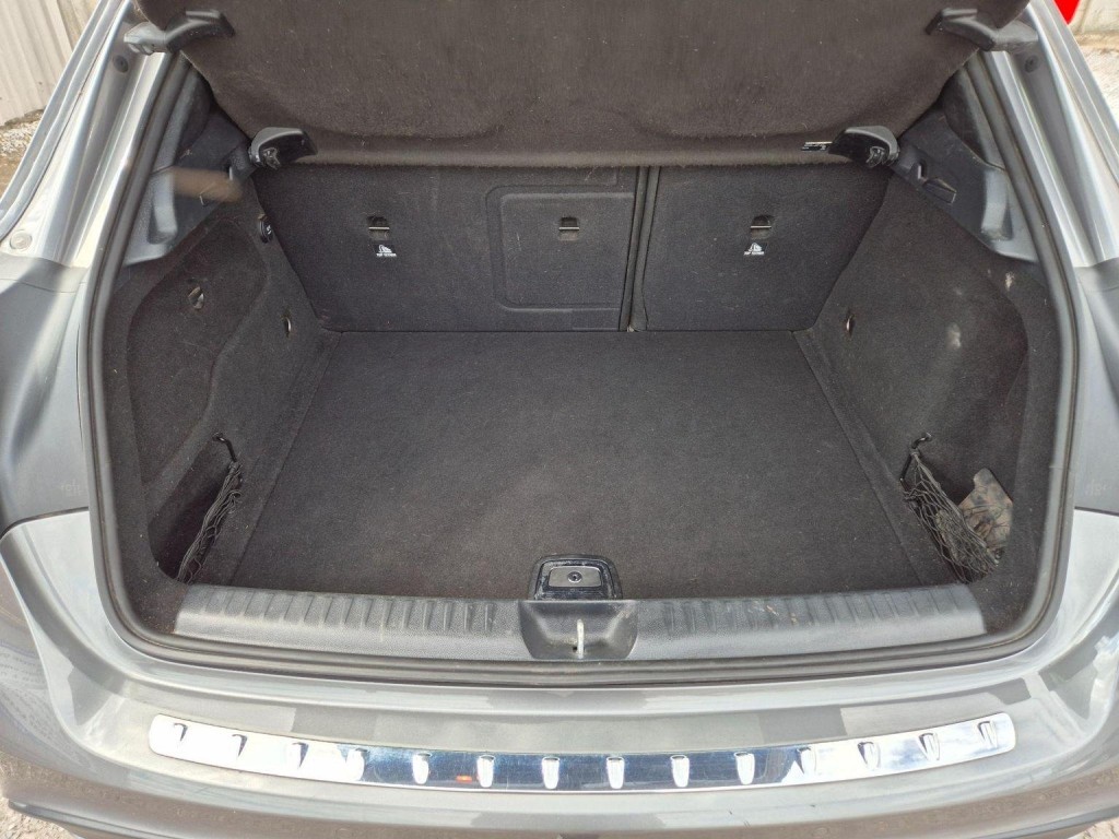 MERCEDES-BENZ GLA CLASS