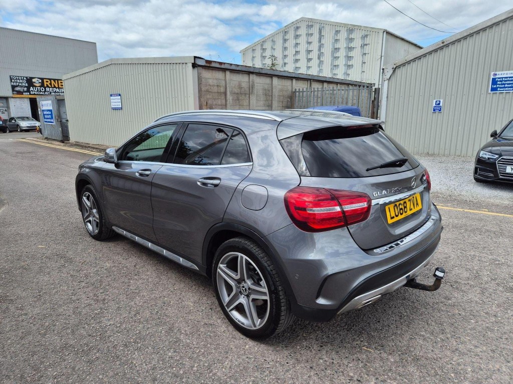 MERCEDES-BENZ GLA CLASS