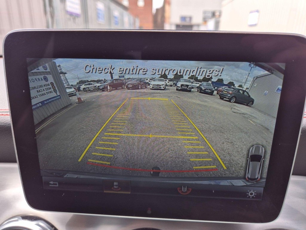 MERCEDES-BENZ GLA CLASS