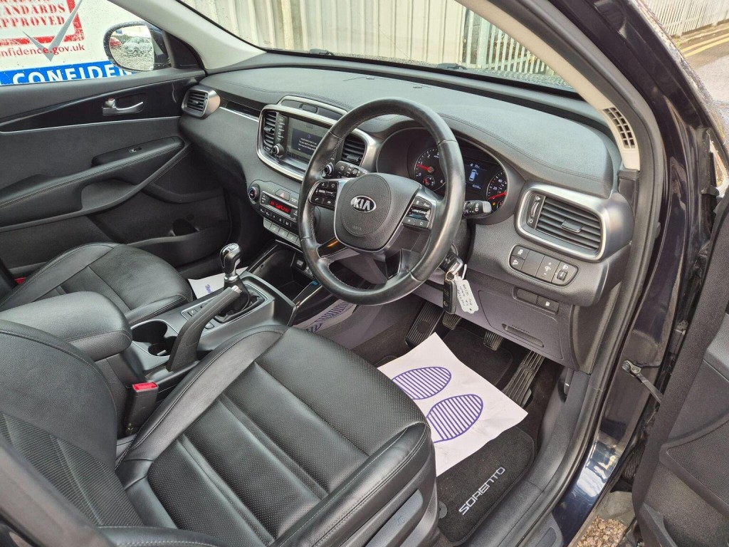 KIA SORENTO