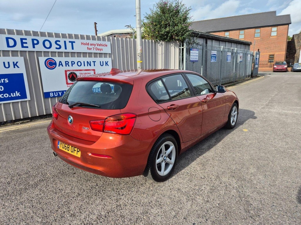 BMW 1 SERIES