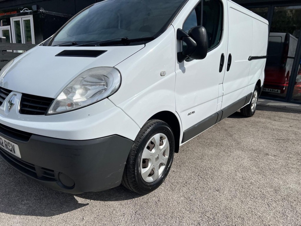 RENAULT TRAFIC