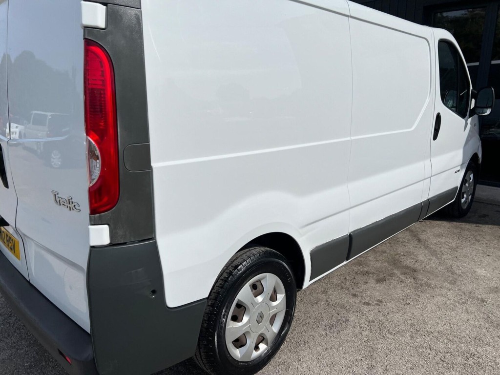 RENAULT TRAFIC