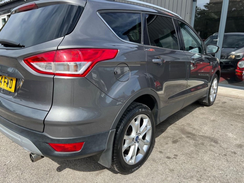 FORD KUGA