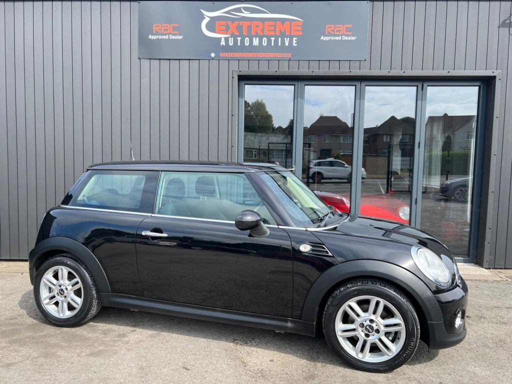View MINI HATCH 1.6 Cooper D Euro 5 (s/s) 3dr