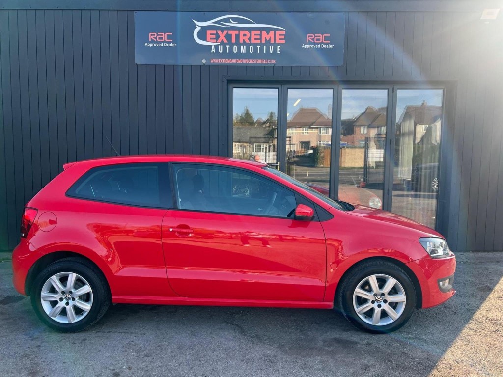 VOLKSWAGEN POLO