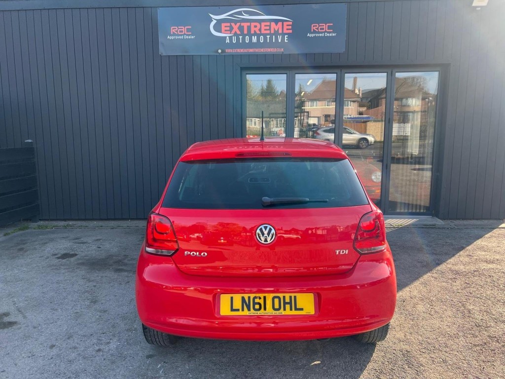 VOLKSWAGEN POLO