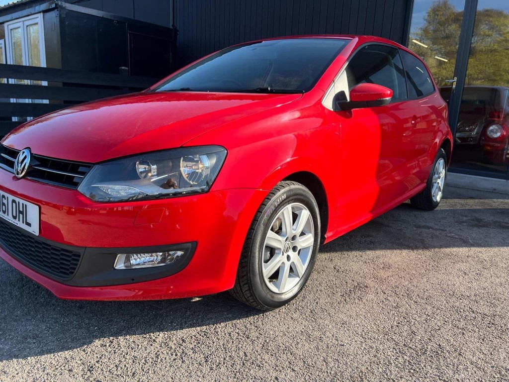 VOLKSWAGEN POLO