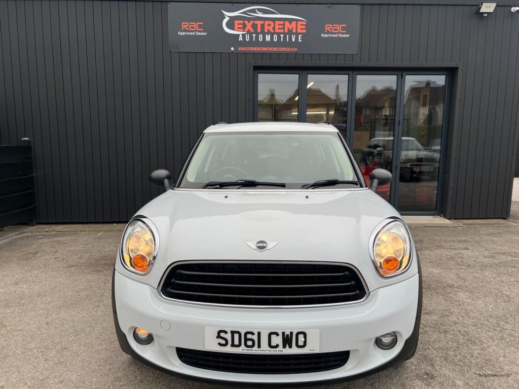 View MINI COUNTRYMAN 1.6 Cooper Euro 5 (s/s) 5dr