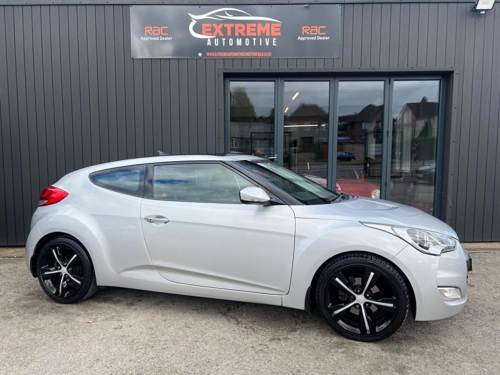 View HYUNDAI VELOSTER 1.6 GDi Sport DCT Euro 5 4dr