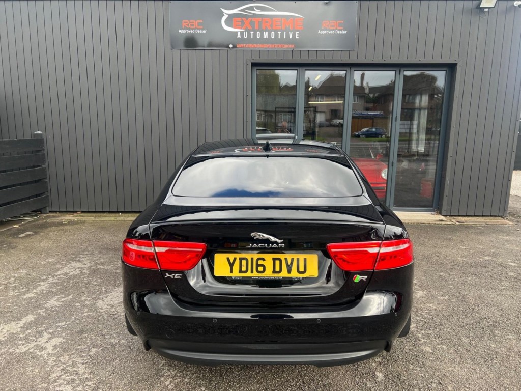 JAGUAR XE