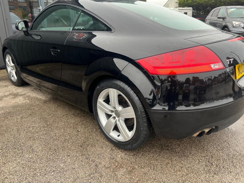AUDI TT