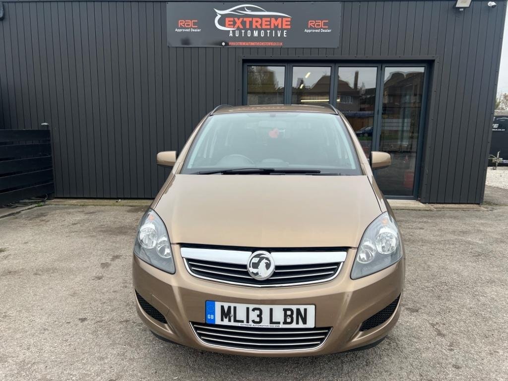 View VAUXHALL ZAFIRA 1.6 16V Exclusiv Euro 5 5dr