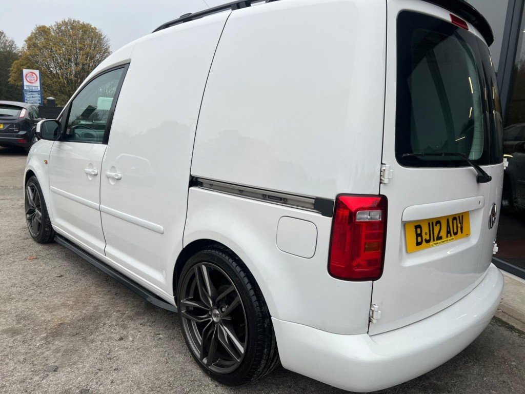 VOLKSWAGEN CADDY