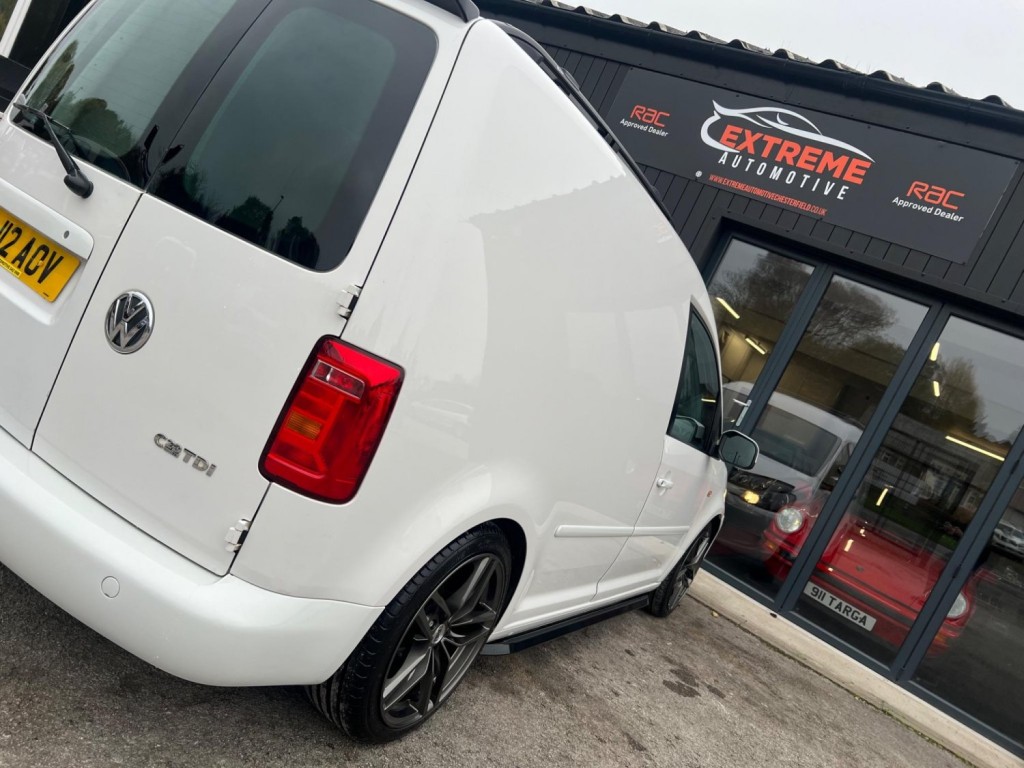 VOLKSWAGEN CADDY