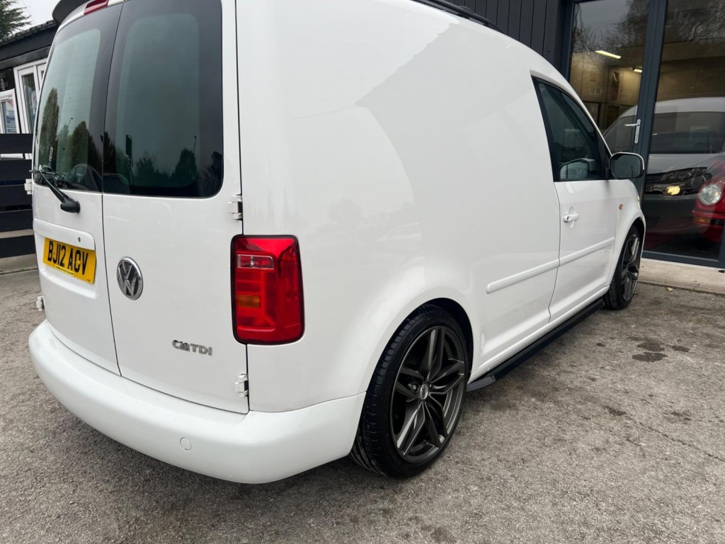 VOLKSWAGEN CADDY