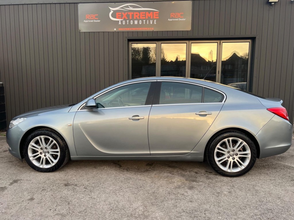 VAUXHALL INSIGNIA
