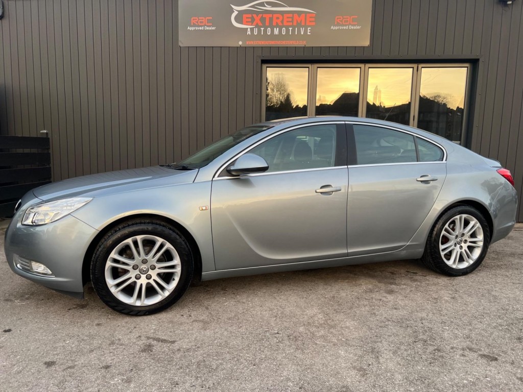 View VAUXHALL INSIGNIA 1.8 16V Exclusiv Euro 5 5dr