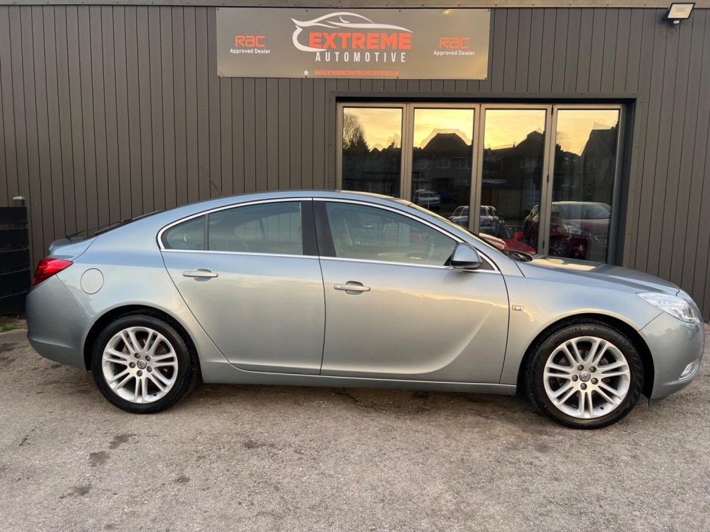 VAUXHALL INSIGNIA