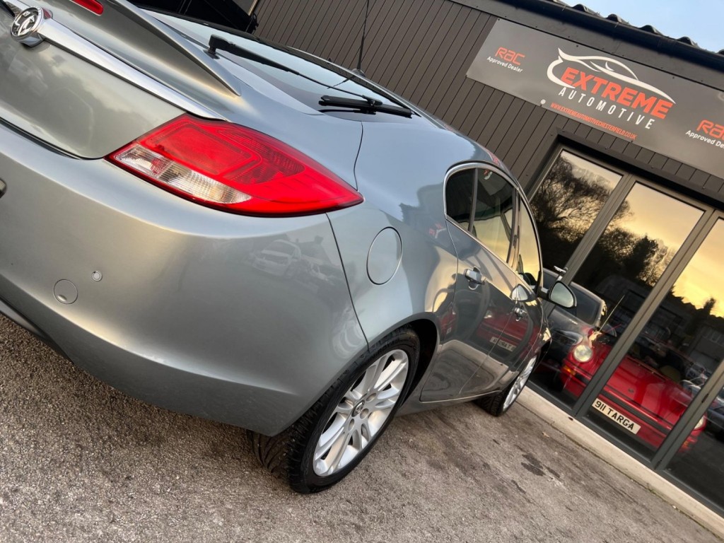 VAUXHALL INSIGNIA