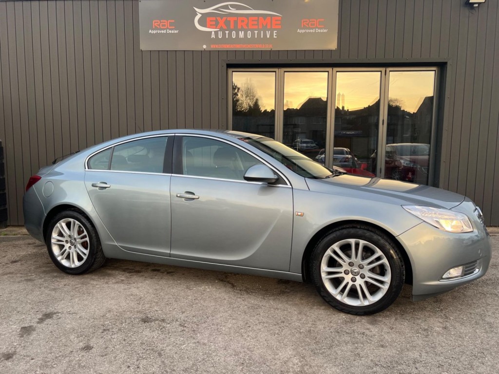 View VAUXHALL INSIGNIA 1.8 16V Exclusiv Euro 5 5dr