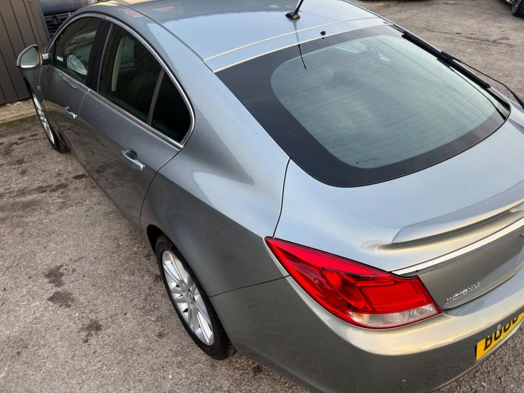VAUXHALL INSIGNIA