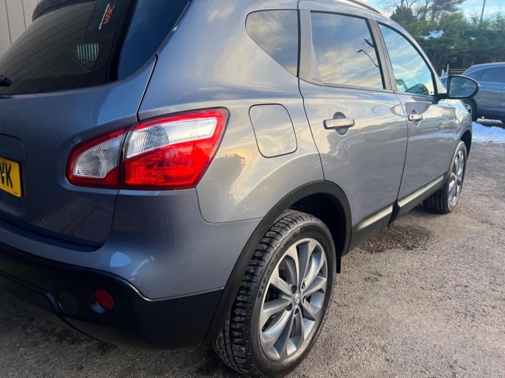 NISSAN QASHQAI