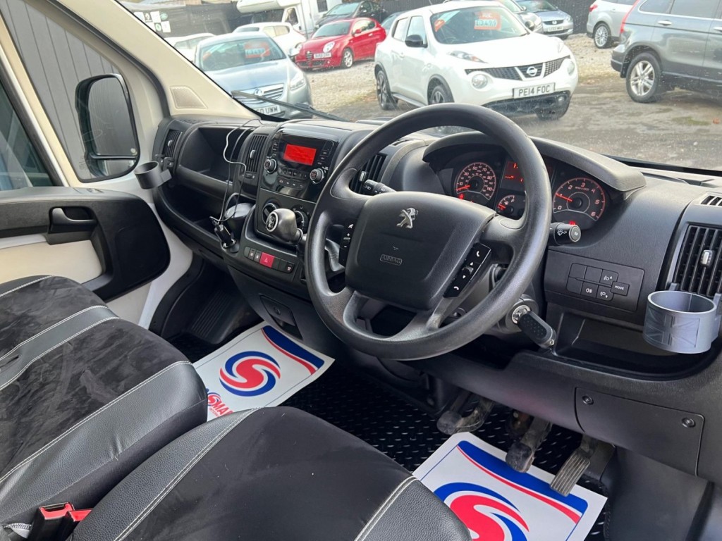 PEUGEOT BOXER