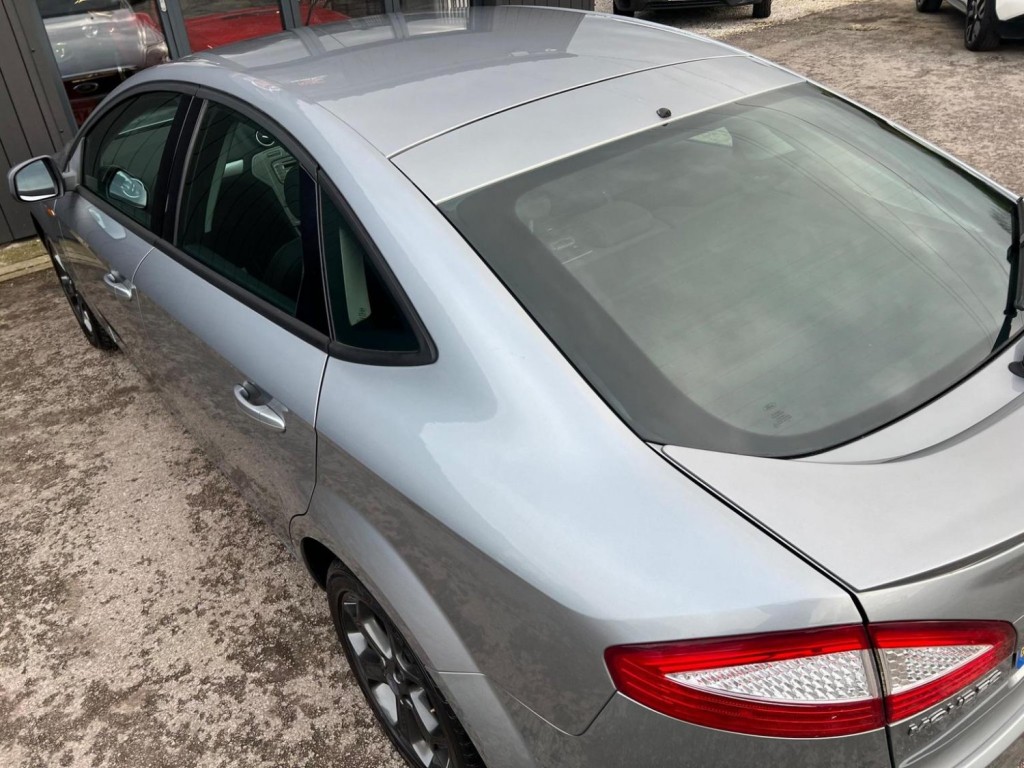 FORD MONDEO