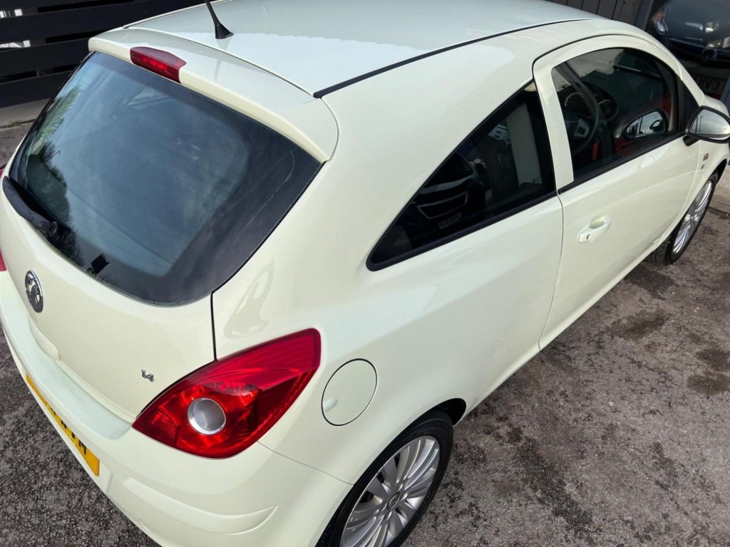 VAUXHALL CORSA