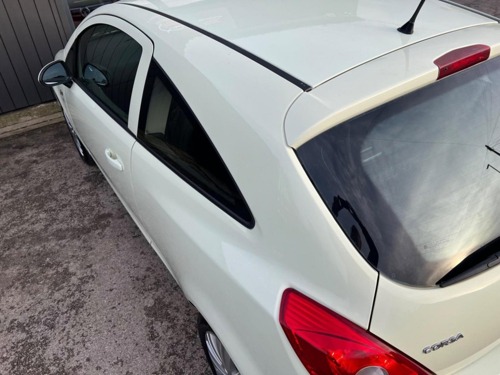 VAUXHALL CORSA