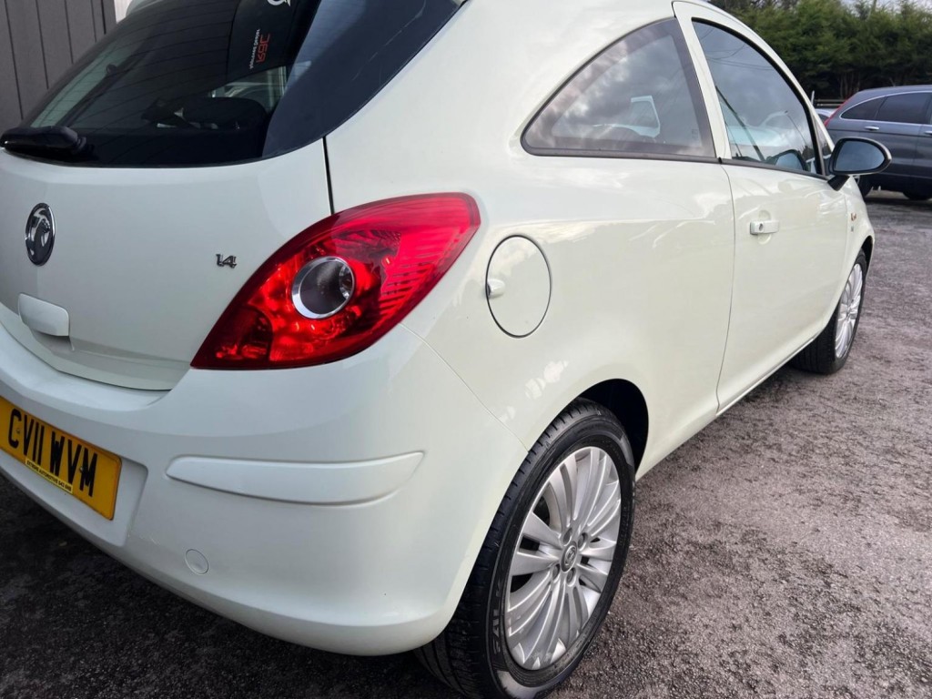 VAUXHALL CORSA