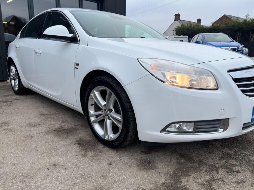 VAUXHALL INSIGNIA