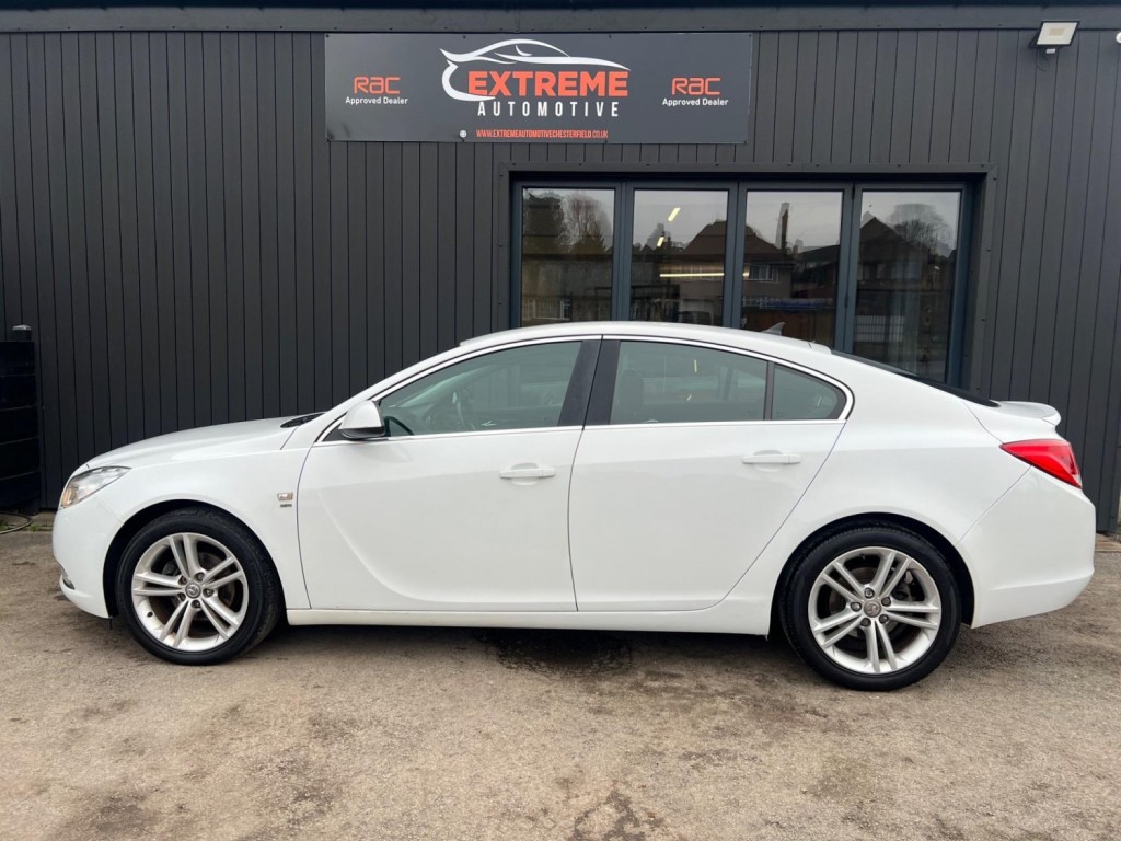 VAUXHALL INSIGNIA